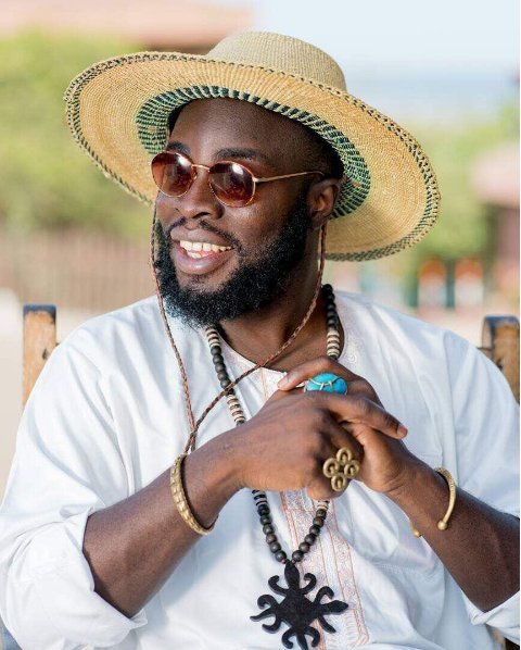 Women Are Better Songwriters – M.anifest