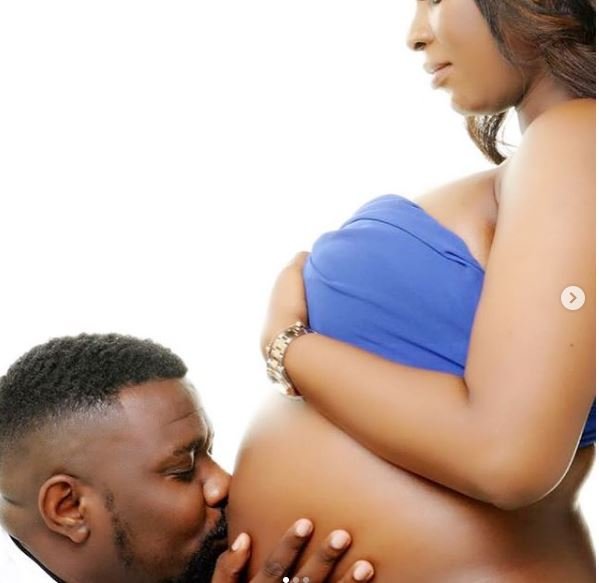 See Photos Of Dumelo’s Wife’s Maternity Shoot Before Delivery