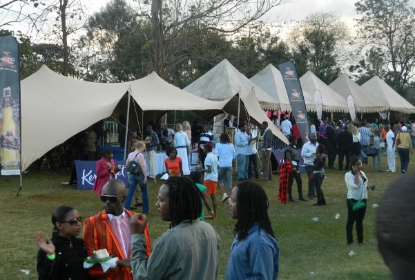 BLANKETS_AND_WINE_CROWD.jpg
