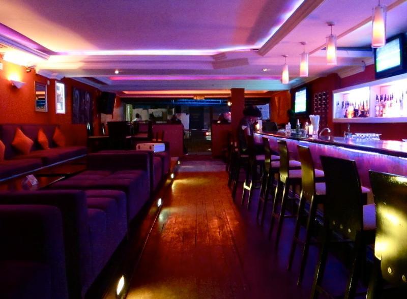 Bacchus_Lounge1.jpg