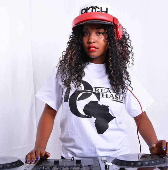 DJ_BEE_2.JPG