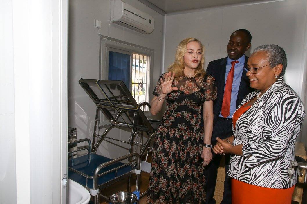 MADONNA_FIORST_LADY.jpg