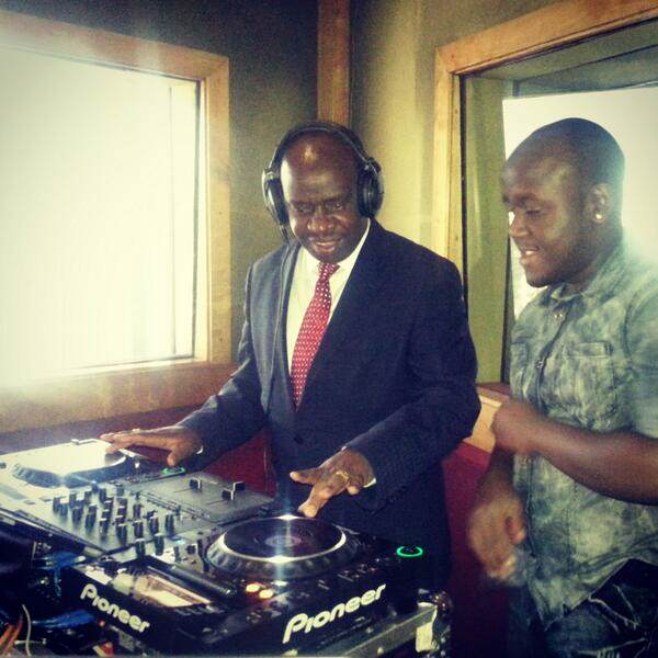 MUTUTHO.jpg