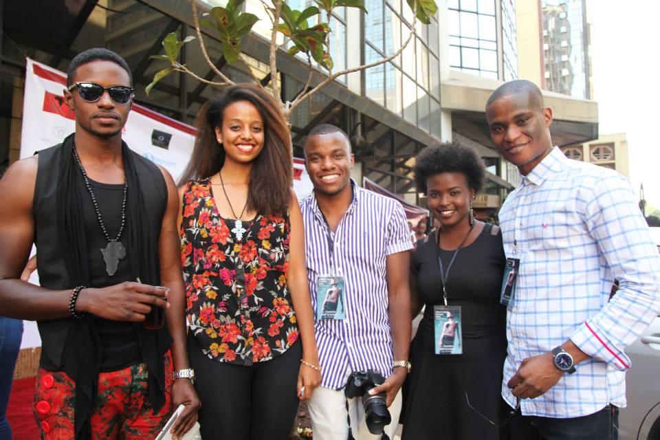 Moses_with_The_Strut_It_Afrika_Team.jpg