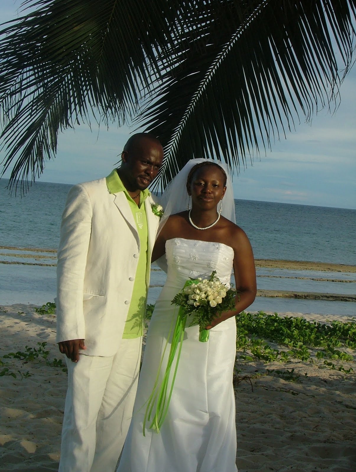 Newly_weds_Mr_and_Mrs_Njiru.jpg