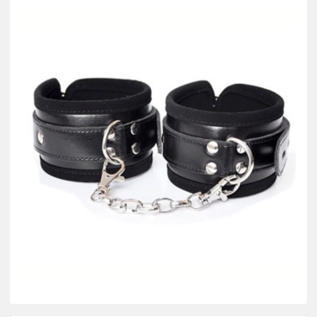 cuffs_3.jpg