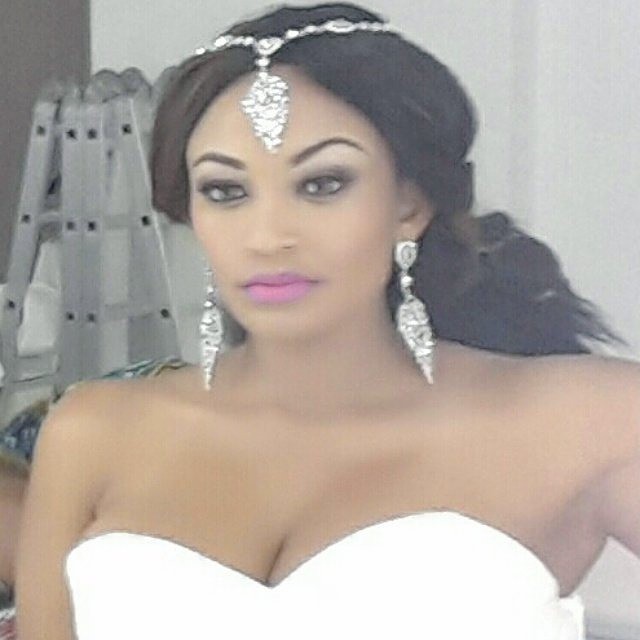 diamond_and_zari_wed_3.jpg