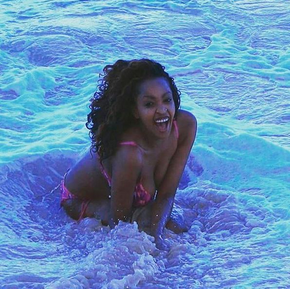 ella_bikini.JPG