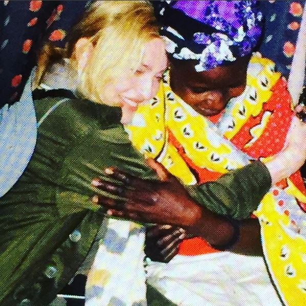 madonna_in_kenya_2.JPG