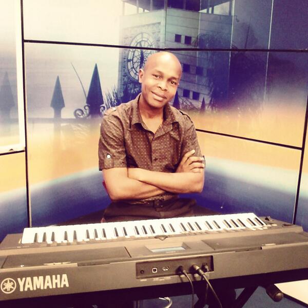muema_nzomo_piano.jpg
