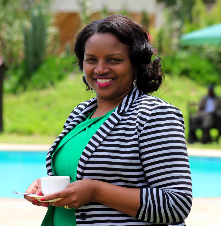 phoebe_munya_2.jpg