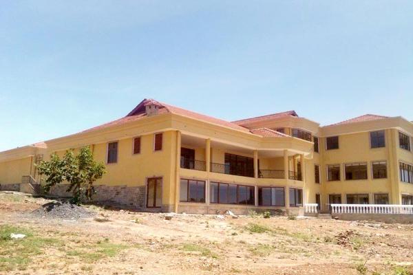 raila_house.jpg
