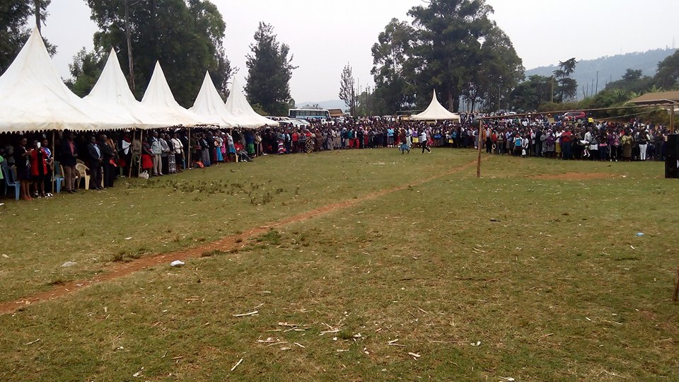 siz8kisii35t.jpg