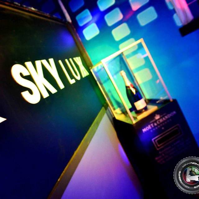 skylux_10.jpg