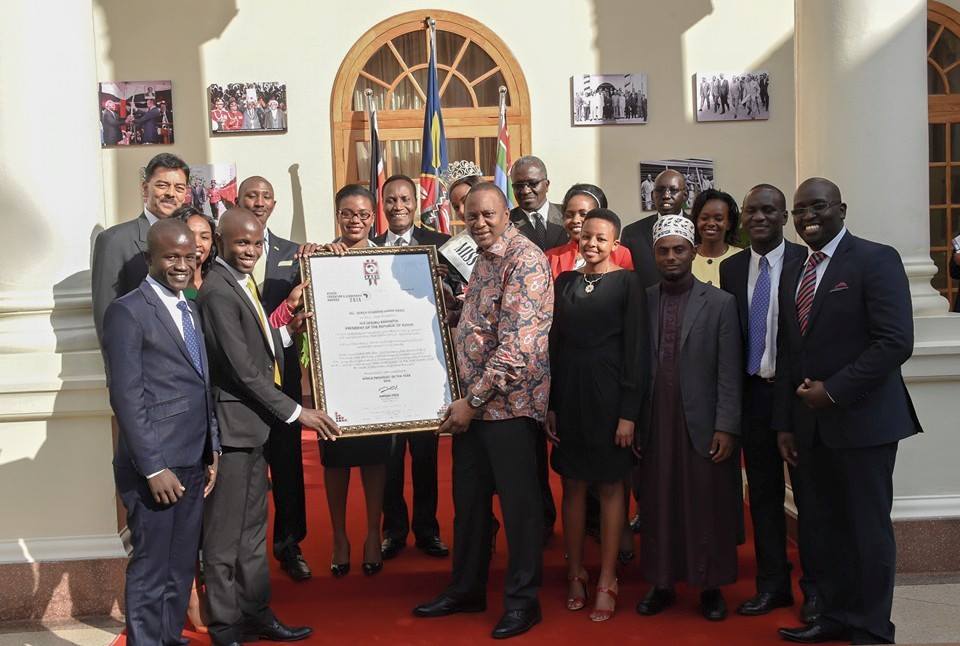 uhuru1.jpg