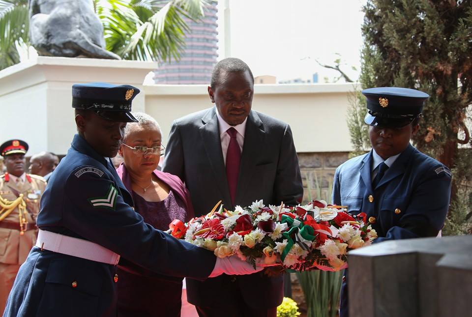 uhuru_jomo.jpg