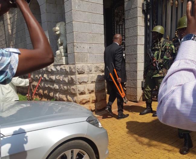Police seen bringing in equipment at Wanjigi's residence
