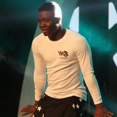 Wasafi records lead dancer beats up two popular Tanzanian journalists, leaves them with serious injuries! (Photos)