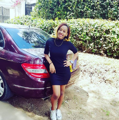 Saitan!! Woman in Mombasa wrecks boyfriend’s brand new Mercedes after suspecting him of cheating(Video)