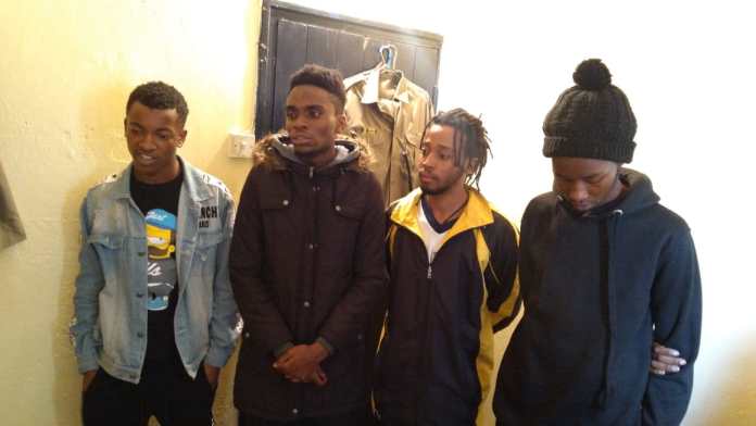 Students make clean 500,000K in 30 minutes selling fake Nasty C tickets from a Toyota Premio