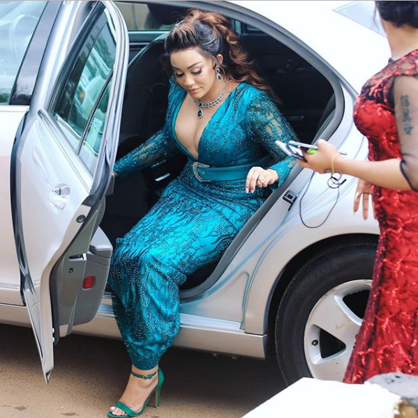 A star-studded Zari Hassan and King Bae in Uganda [videos]