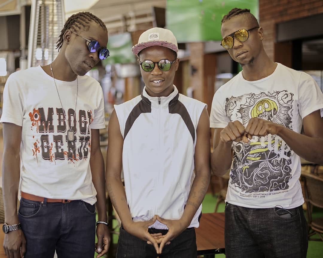 “Mtoto wa abortion wewe!” Mbogi Genje fire unprintable insults at reporter (Video)