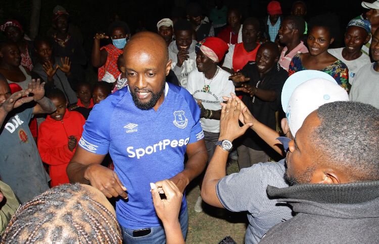 Sportpesa CEO and Kasarani MP aspirant Capt. Ronald Karauri visits families after Fire Tragedy in Ruai Ward