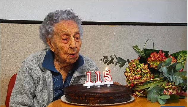 Doctor Reveals the Top 5 Regrets People Have on Their Deathbed