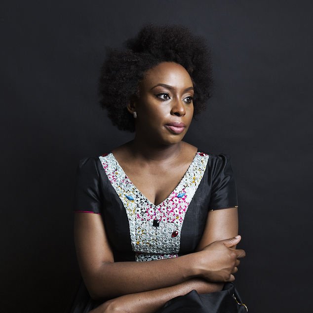 Chimamanda Adichie  pictured with Drake and Halle Berry at Vanity Fair Oscar party