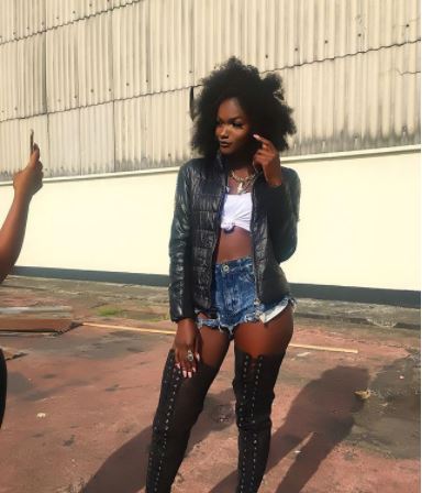 Tekno Allegedly Rejects Dark Skinned Model for his Video Shoot Because of her Skin Colour