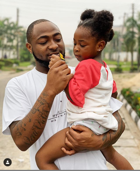 Cute photo of Davido and his daughter Imade