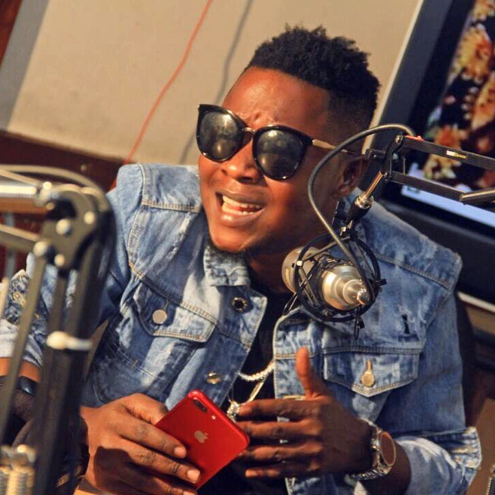 Muziki Wa Dansi Haujafanya Vizuri Mwaka 2017 Kwasababu Umefunikwa na Bongo Fleva- Christian Bella