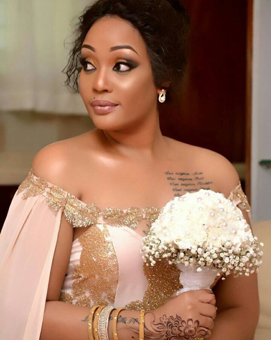 Shamsa Ford Awatolea Povu Waliomchamba Baada ya Kusema Uwoya Mzuri Kuliko Wanawake Wote Bongo movie