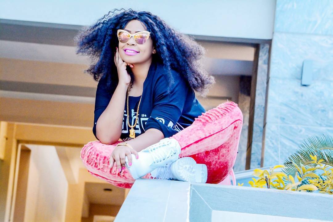 Nisha Kulia Na Wanaoiba Mabwana Za  Watu