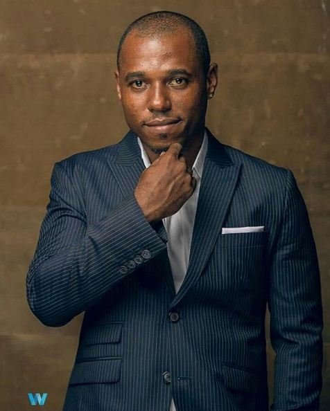 Papii Kocha Amefungukia Mapenzi Yake Kwa Mwanaye