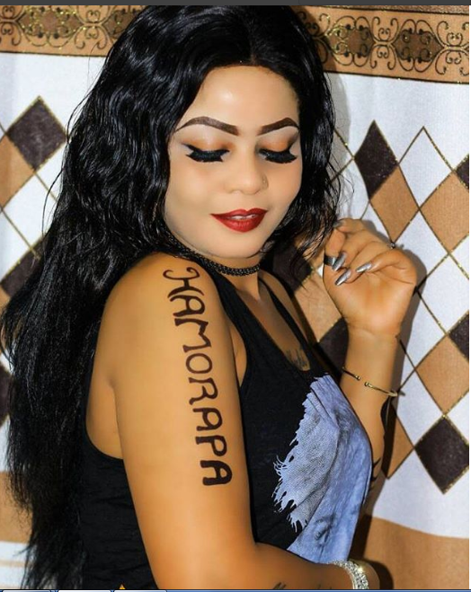 Mpenzi wa Harmorapa Nae Achora Tattoo.
