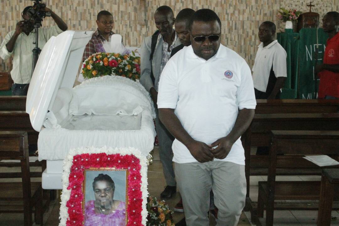 Sugu Amlilia Mama Yake, Asema Mama Yake Aliamini Alifungwa kwa Kuonewa.
