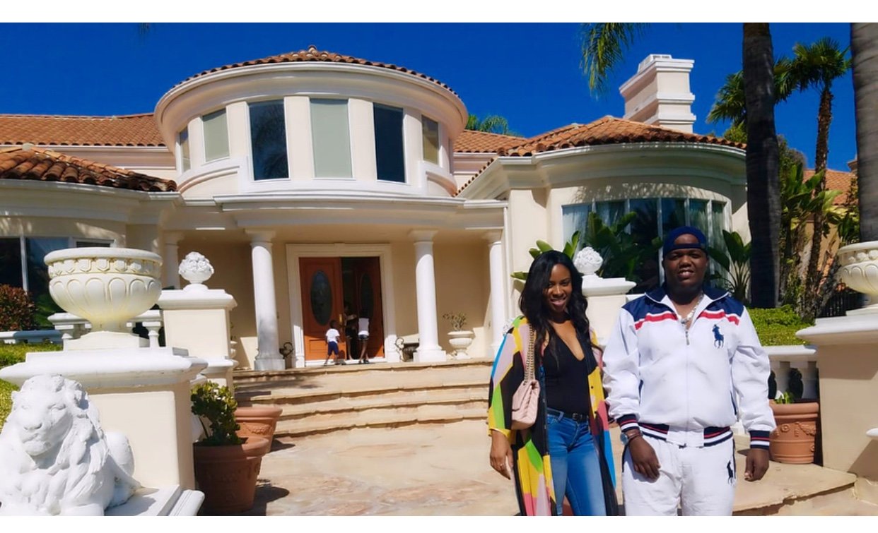 AY Athibitisha Kumiliki Mjengo Calabasas, Marekani