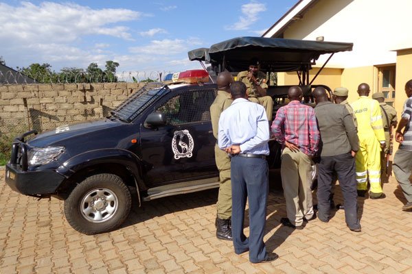 Police Officer In Iganga Collapses and Dies in a Bar
