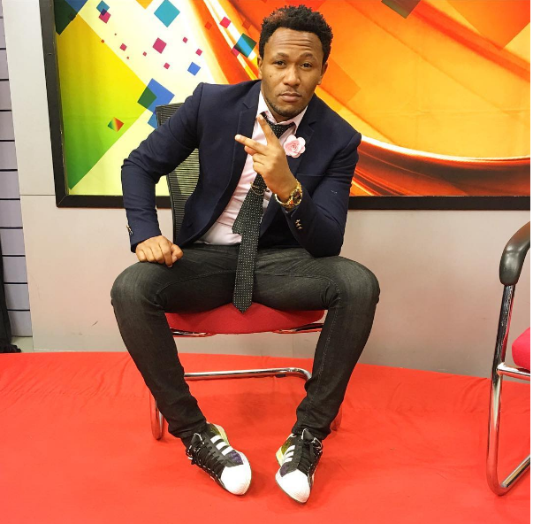 DJ Mo finally Responds after being blasted online for sharing photo of himself in the bathtub with daughter. He appeared to be in his birthday suit