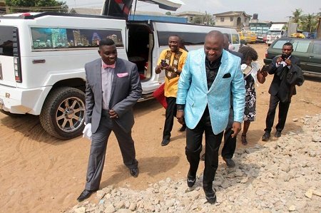 pastor-buys-hummer-limousine