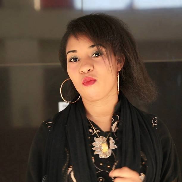 Pastor Eric Omba anajua kuchagua! 10 photos of the yellow skin lady Gloria Muliro’s ex husband wants to marry