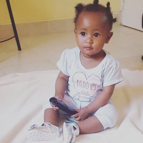 Ladashabelle wearing her natural hair