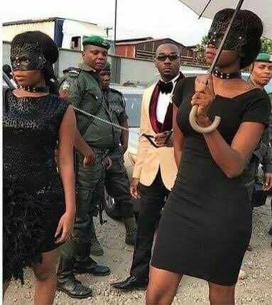 Nigerian man puts ladies on chain like dogs