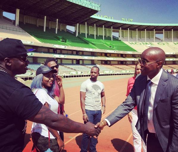 “Y’all see a 2017 Range Rover With a ‘Respect The Ogs’ Number Plate” Khaligraph Jones to buy Range Rover after meeting SportPesa CEO Ronald Karauri