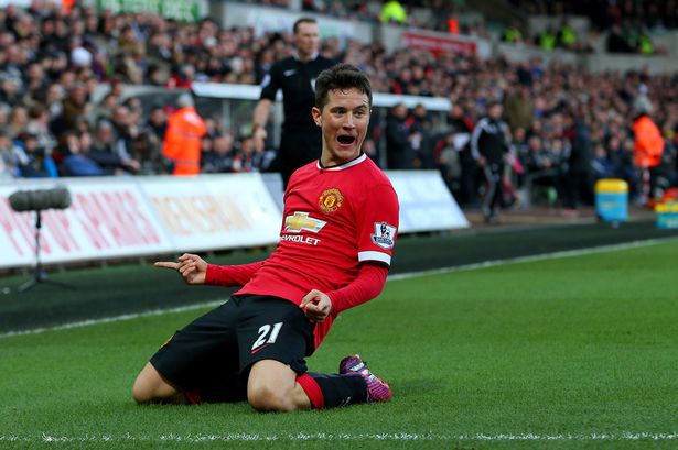 ander-herrera-scores