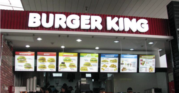 Business as usual at Kenya’s Burger King even after Kenyans vowed to Boycott it. Kathy Kiuna among one of the customers(PHOTOS)