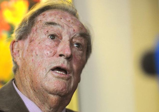 Renowned Conservationist Richard Leakey and wife chased out like dogs at Popular restaurant. Before they had been asked to drink toilet water