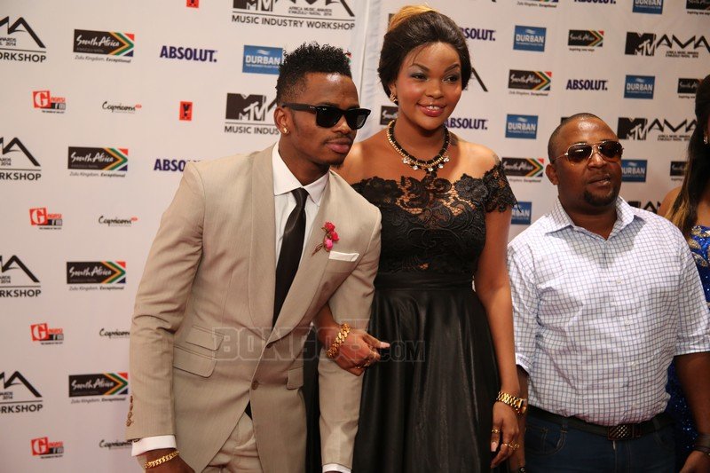 Meneja wa Diamond Babu Tale amrarua mmiliki wa kampuni ya Global Publishers Eric Shigongo