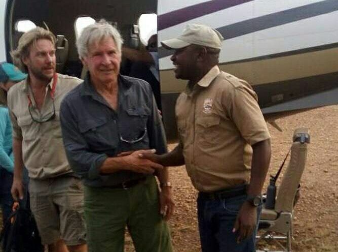 Picha 5 za muigizaji mkongwe wa Hollywood – Harrison Ford akiwa Tanzania
